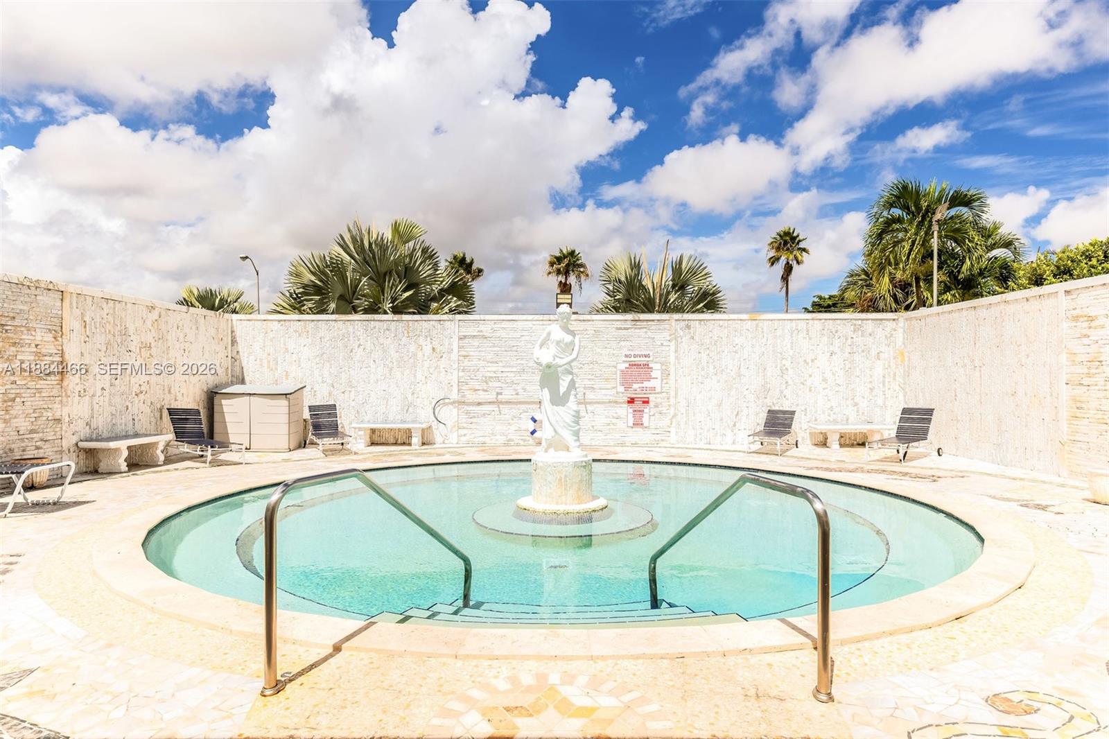 ESTATES OF FT. LAUDERDALE - Residential