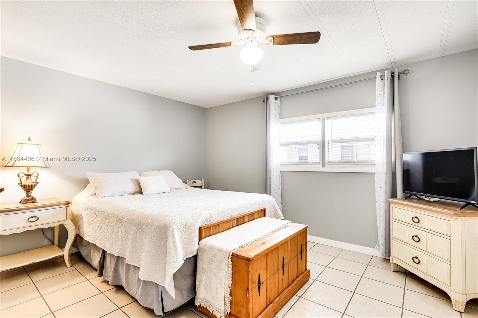 ESTATES OF FT. LAUDERDALE - Residential