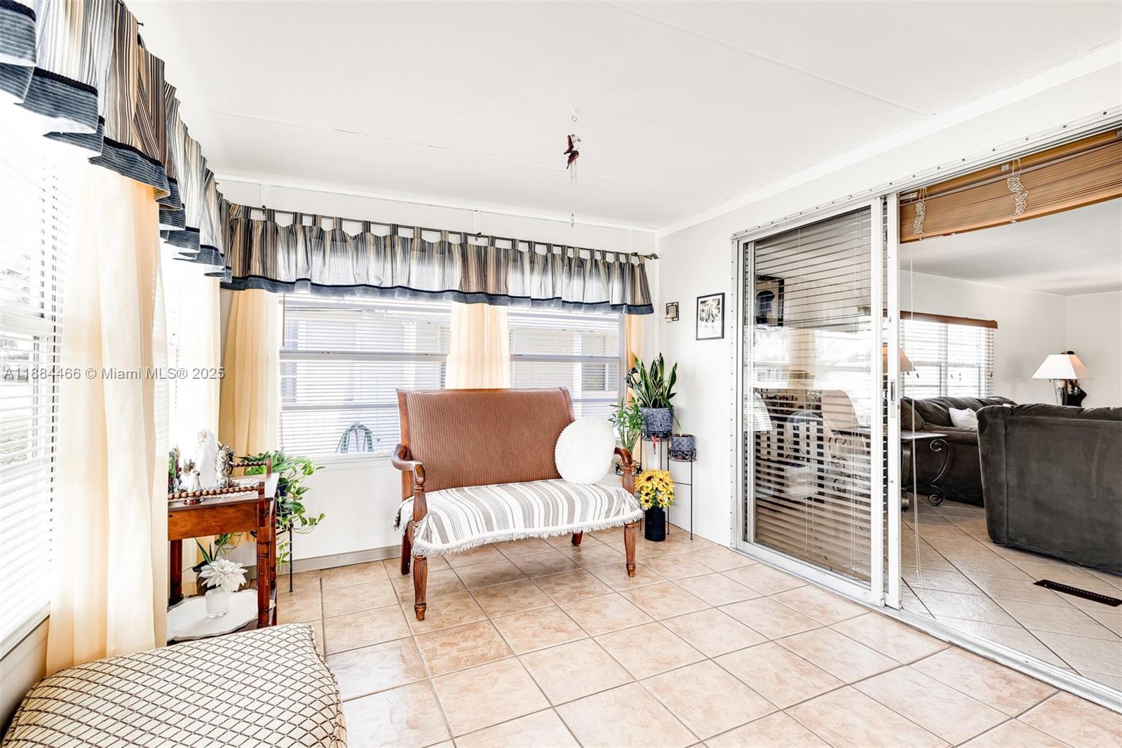 ESTATES OF FT. LAUDERDALE - Residential