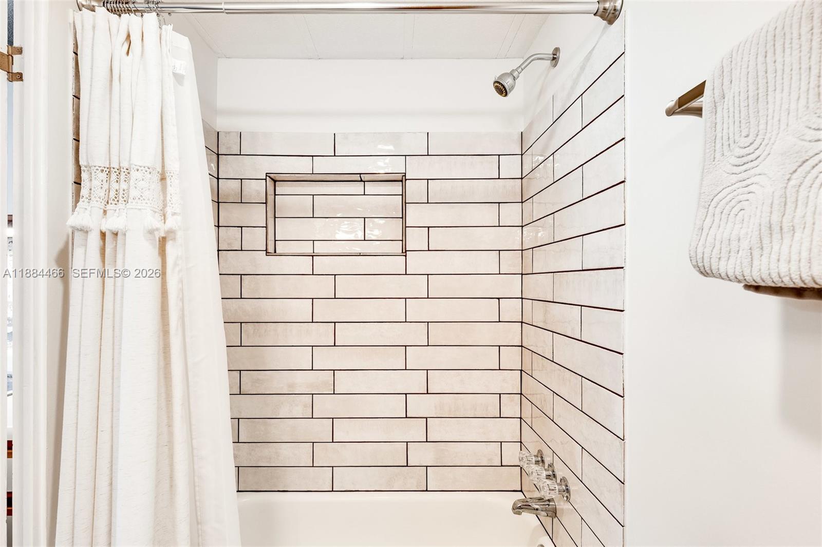 ESTATES OF FT. LAUDERDALE - Residential