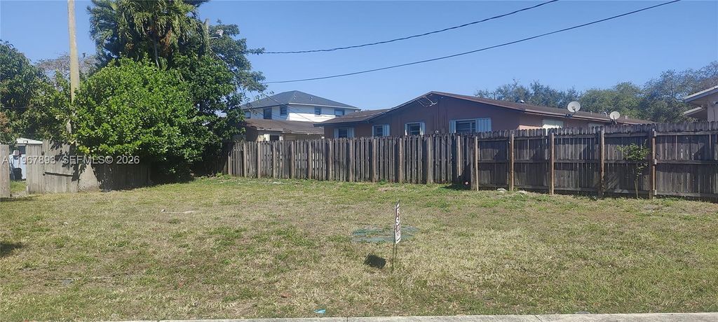 Photo of 5825 Fillmore St, Hollywood, FL 33021 (MLS # A11967893)