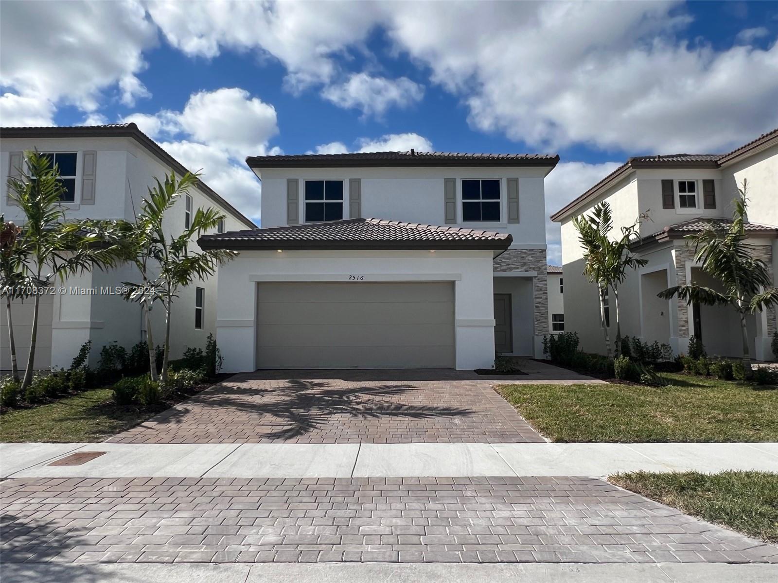 2516 26 Ln, Homestead, Miami-Dade County, Florida - 3 Bedrooms  
3 Bathrooms - 