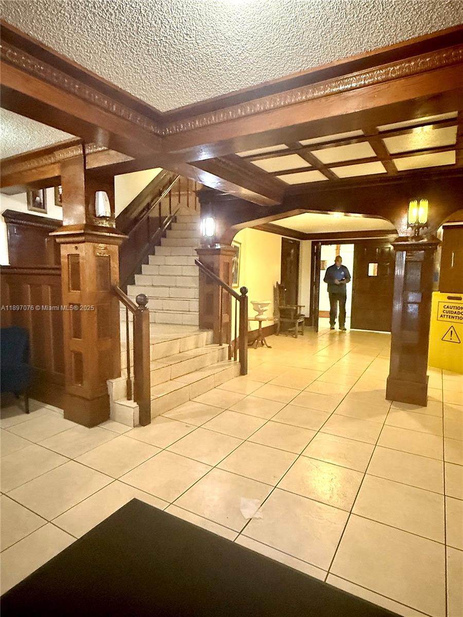 3760 Inverrary Dr 3D