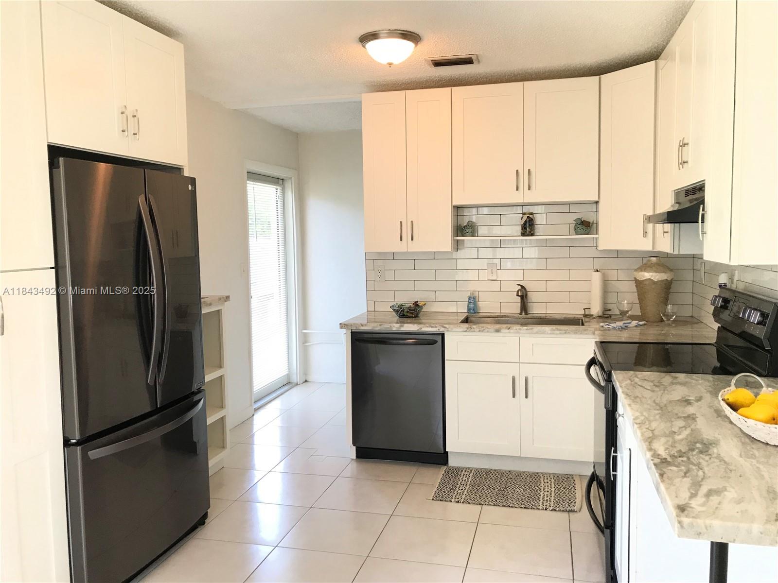Great North Pinecrest location! New, beautiful kitchen and Appliances. Updated bathrooms. This beautiful duplex has tile throughout, updated kitchen with beautiful appliances, plenty of closet and storage space and more. Plenty of natural light. True to Pinecrest, this coveted property has generous sized bedrooms and living area. Close to Trader Joes, Target, Whole Foods, Milam's Market, Fresh Market, restaurants, A rated schools, Palmetto Expy (826), Metro and other public transportation and Dadeland mall. Unbeatable value and location!