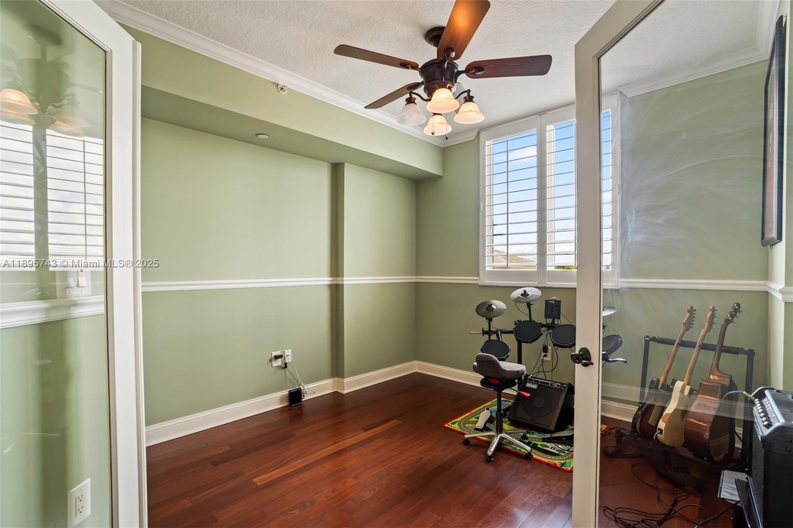 VERANDA CONDO - Residential Lease