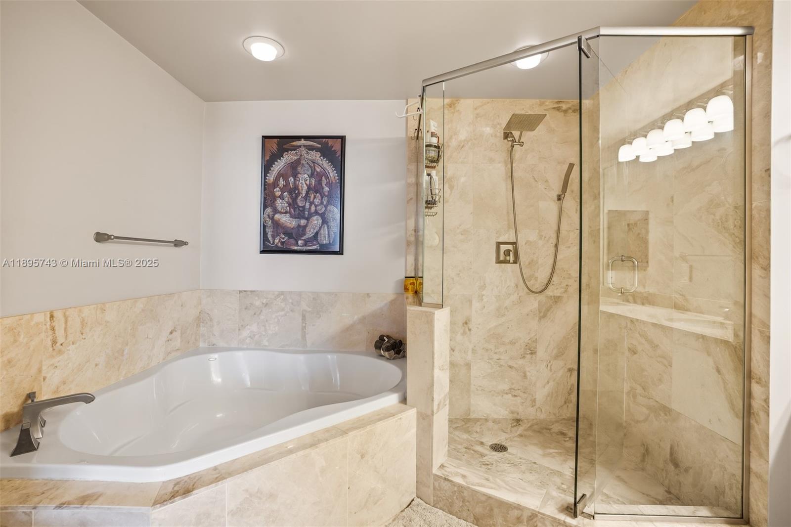 VERANDA CONDO - Residential Lease