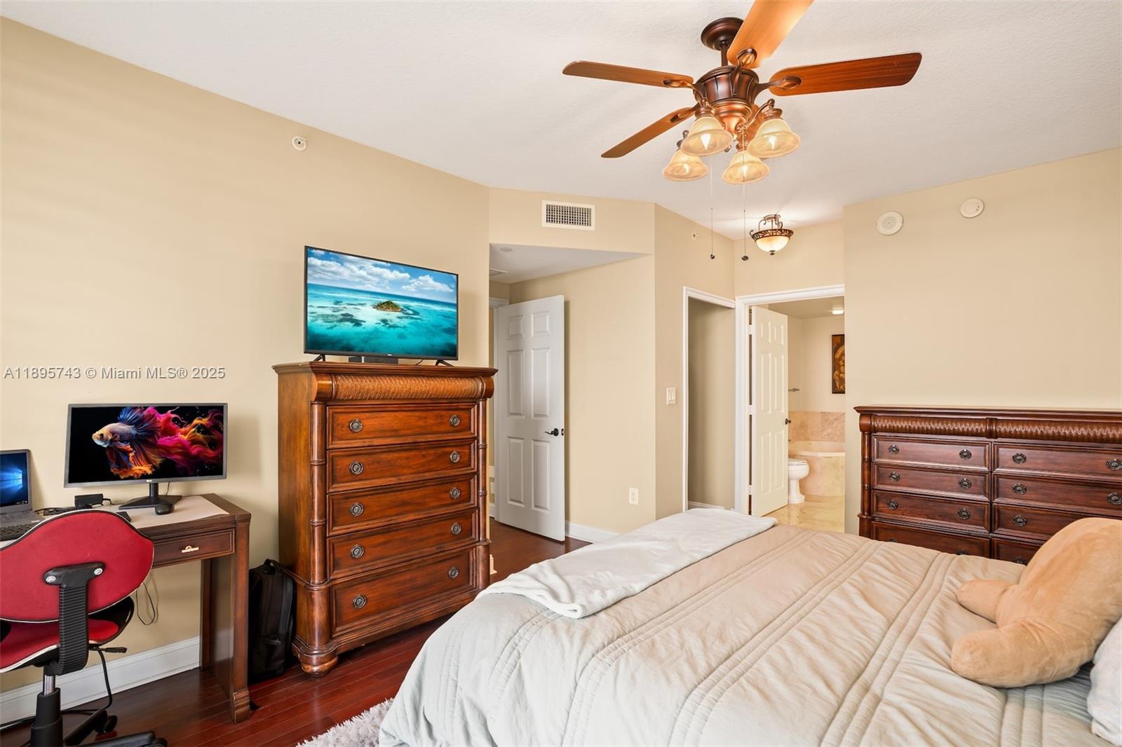 VERANDA CONDO - Residential Lease