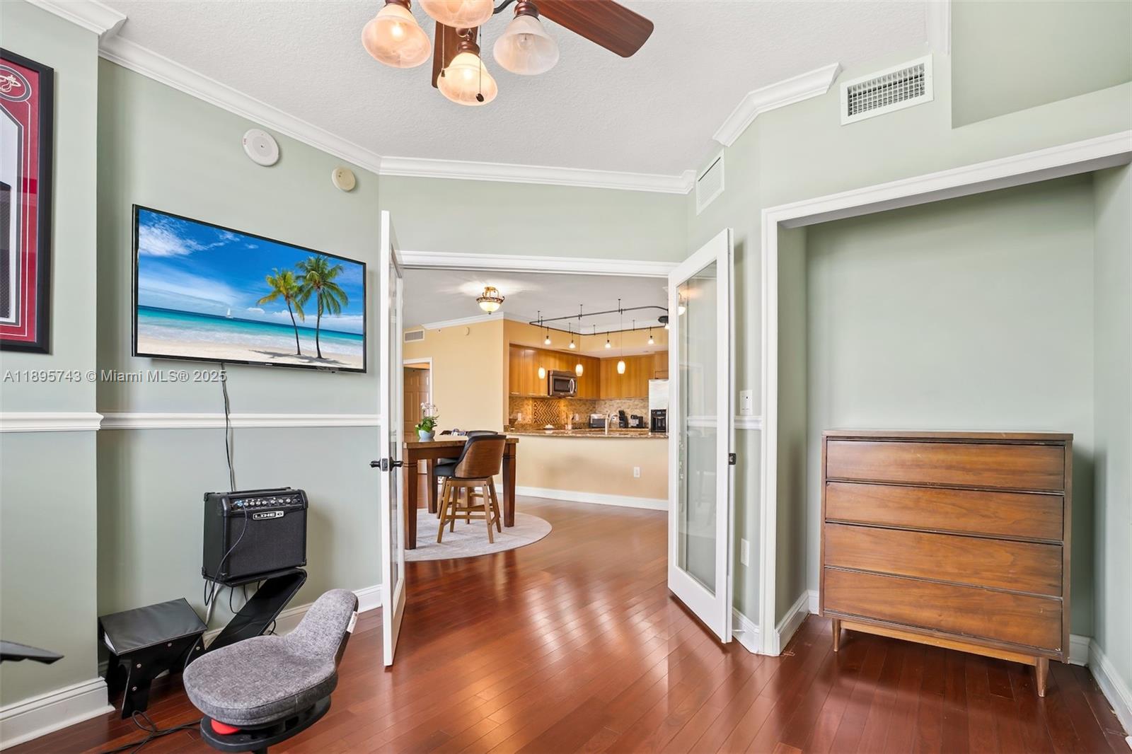 VERANDA CONDO - Residential Lease