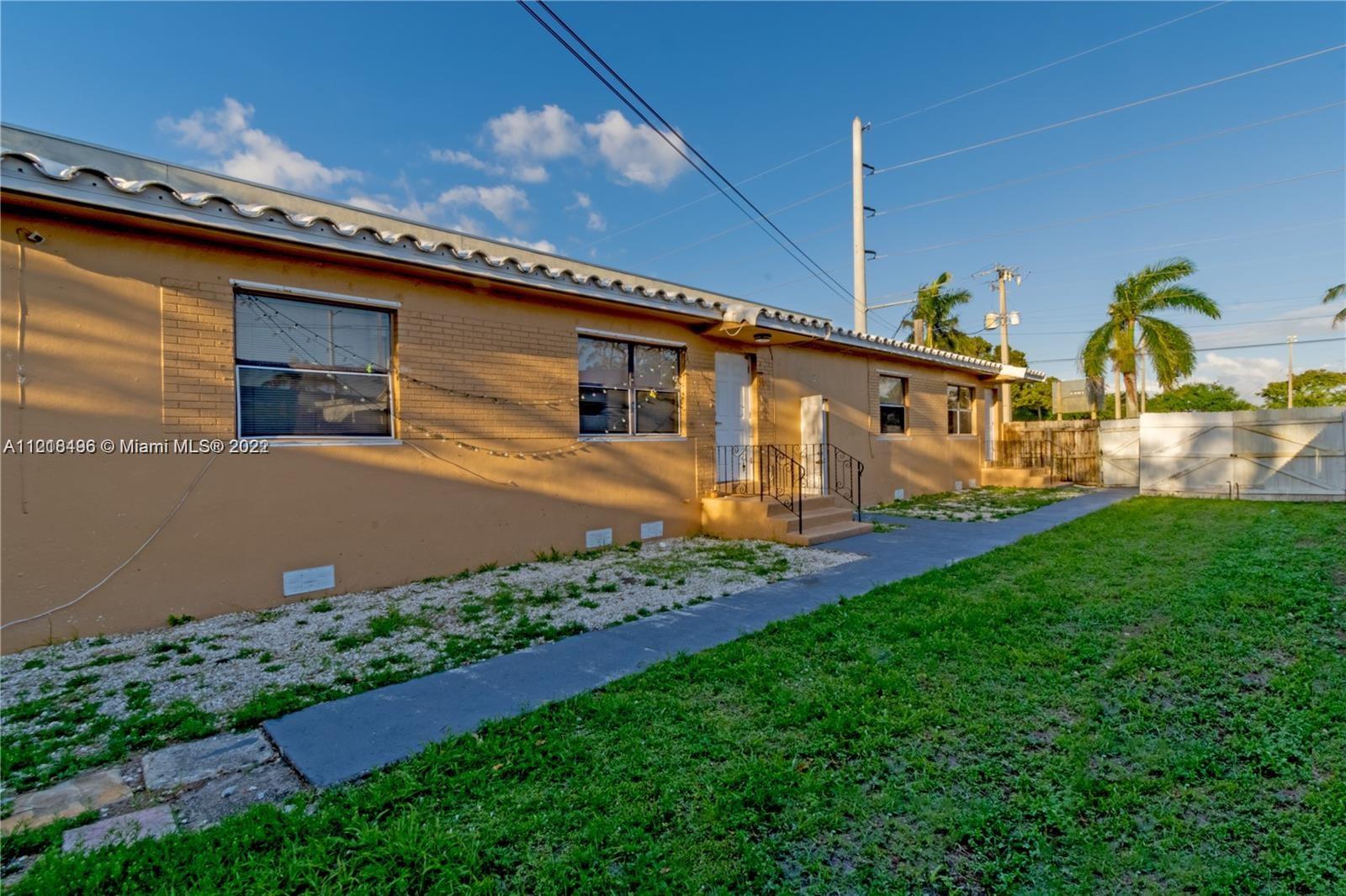 1 Bedroom, 1 Bath Duplex sitting on a 6,354 sf lot. Was completely remodeled a couple of years ago with brand new laminate floors, new modern kitchen, new modern bathroom, new central A/C unit. This lovely unit has its own patio and there 2 parking spaces. The Duplex has a separate laundry room with a brand new washer and a new dryer. Huge fenced in yard. Separate electric meters. Across the Street from a public park. Close to Hollywood Beach & Boardwalk! Close to Gulfstream Village, Ft. Lauderdale Airport & I95. Easy To See!
*****MUST HAVE GOOD CREDIT & BACKGROUN! TENANT MUST HAVE THREE MONTHS TO MOVE IN - FIRST MONTH'S RENT & TWO MONTHS SECURITY!