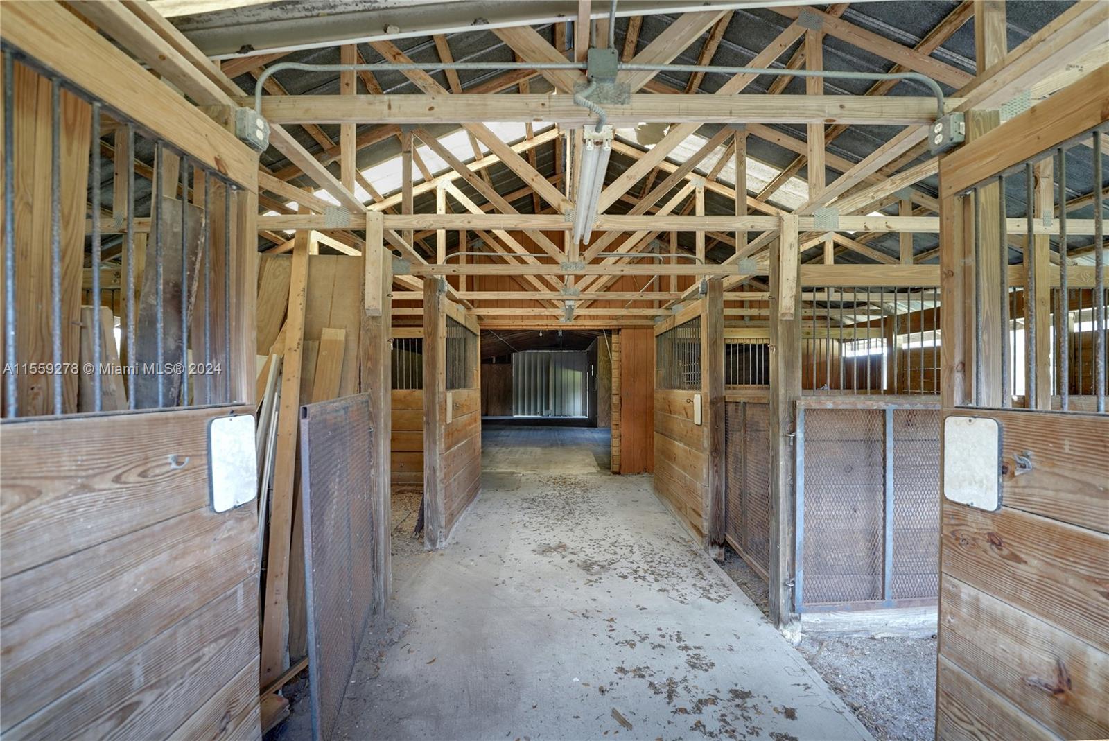 FOX CREEK ACRES - Residential