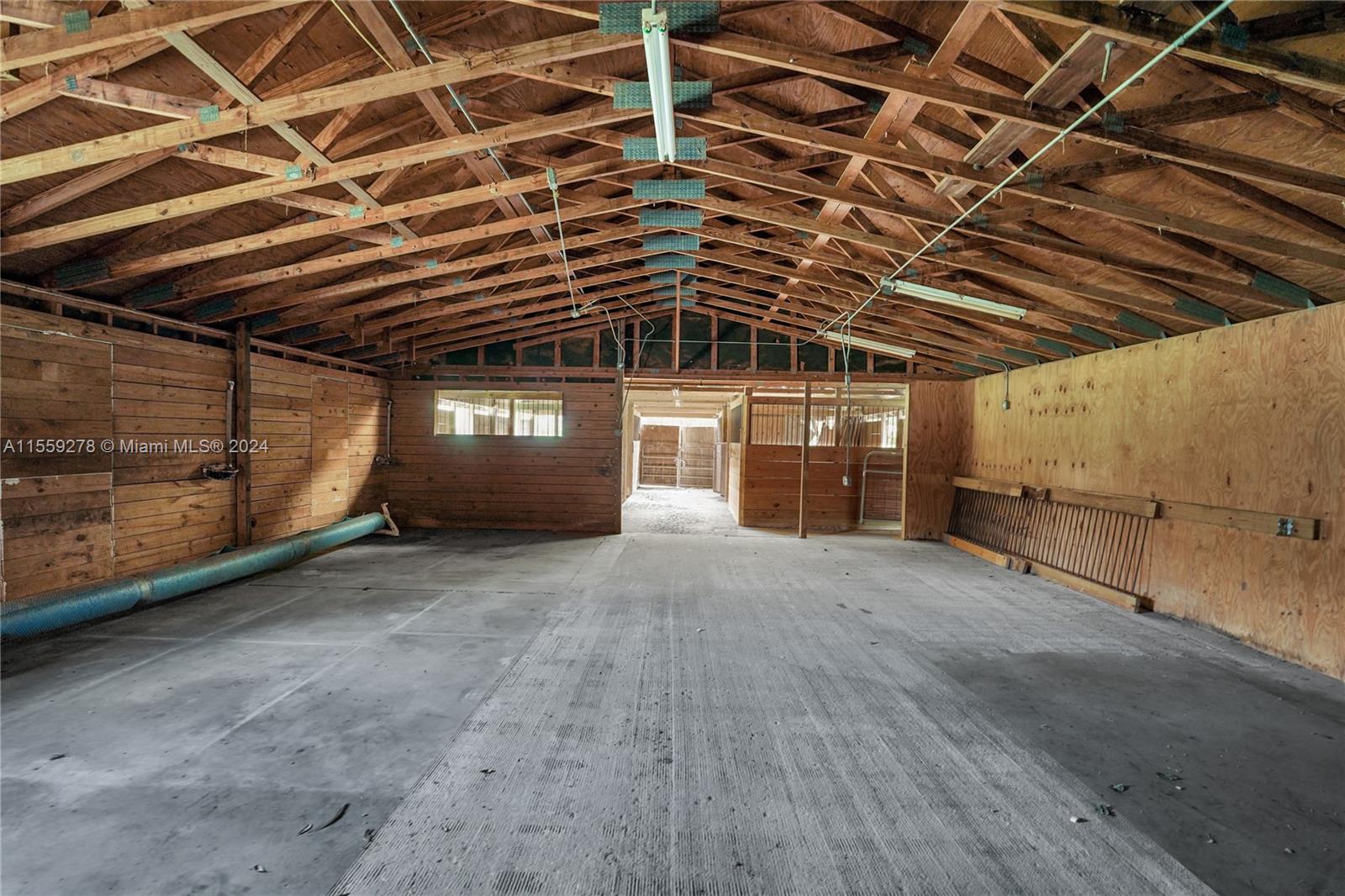 FOX CREEK ACRES - Residential