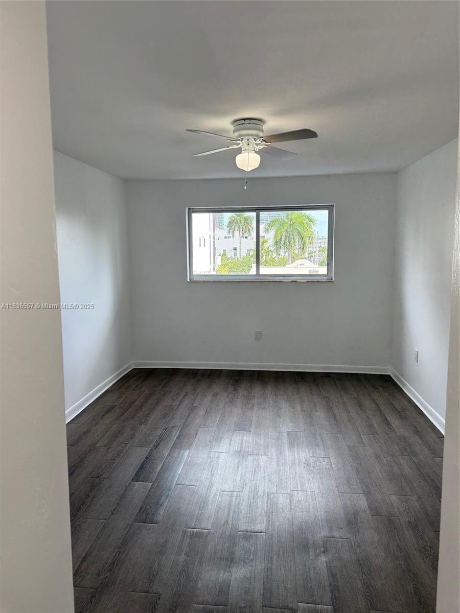 528 Meridian Ave 404