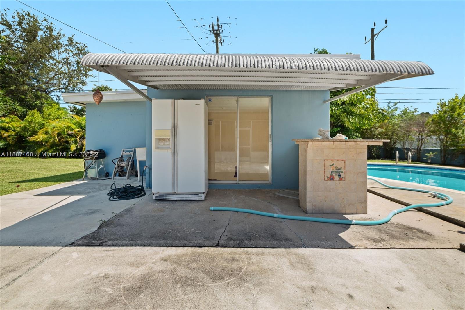 COUNTRY CLUB ESTATES SEC - Residential