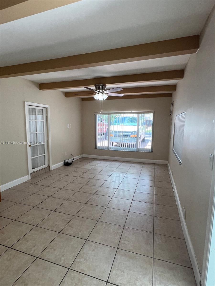 COUNTRY CLUB ESTATES SEC - Residential