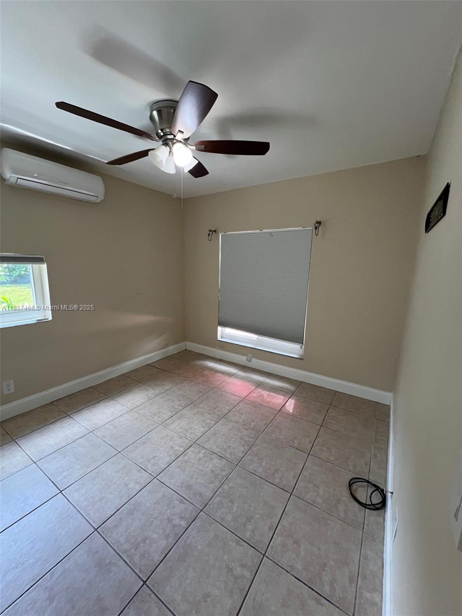 COUNTRY CLUB ESTATES SEC - Residential