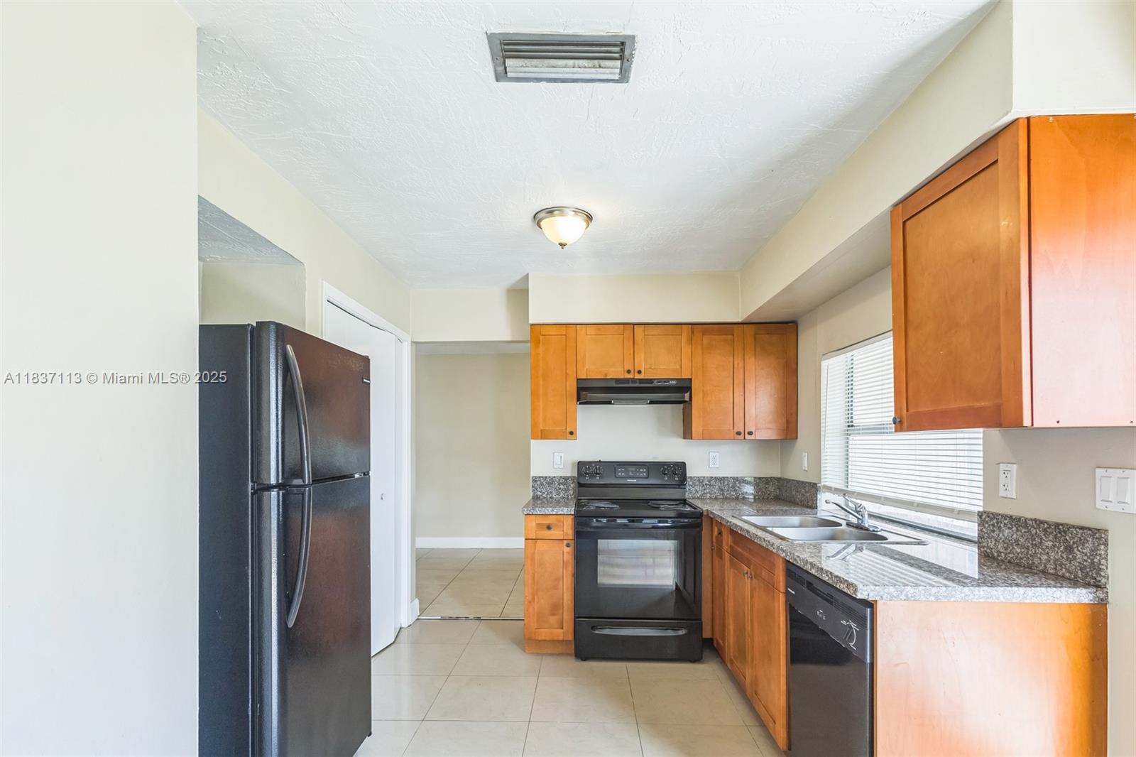 SUNRISE GOLF VILLAGE - Residential