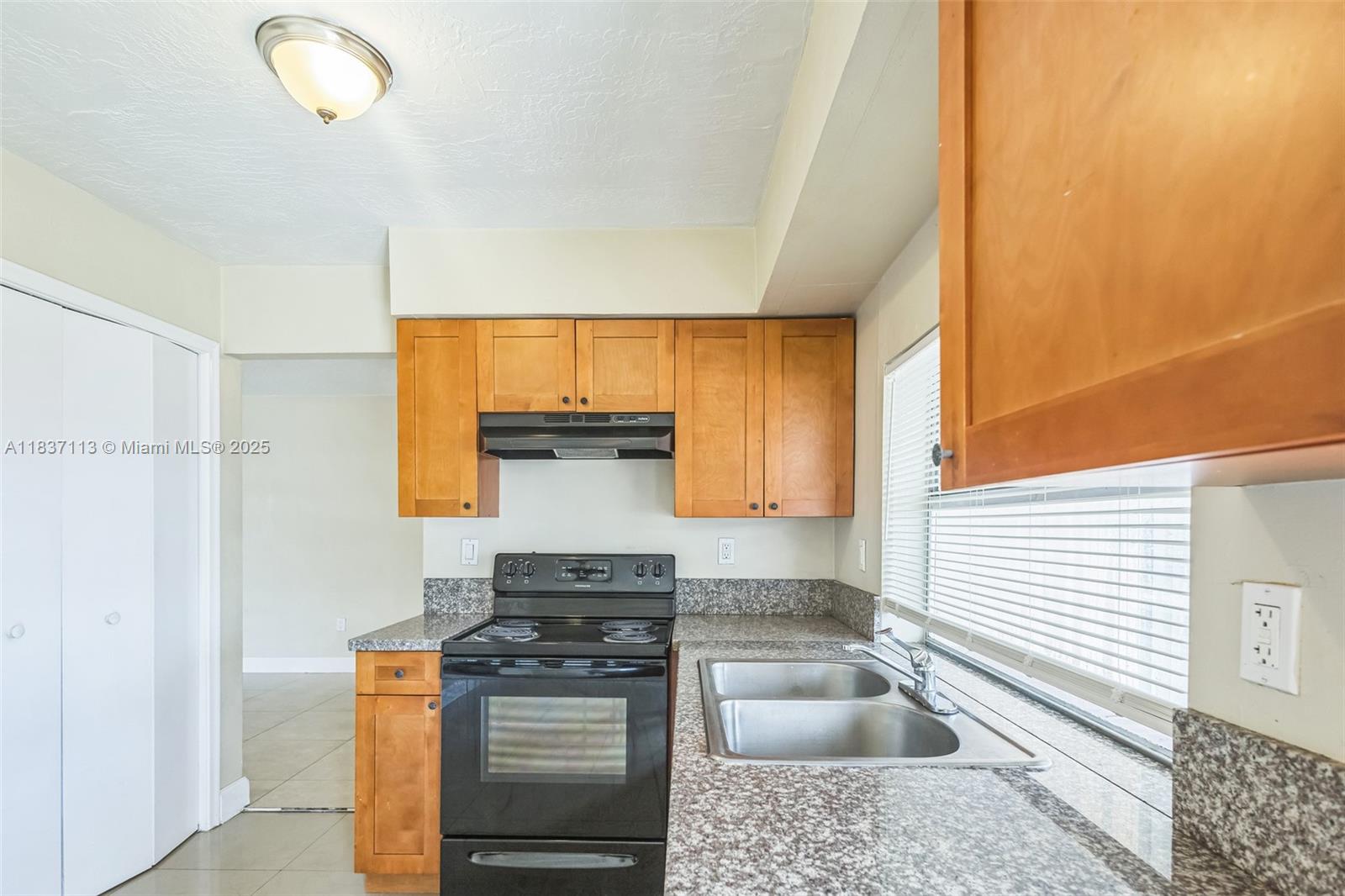 SUNRISE GOLF VILLAGE - Residential