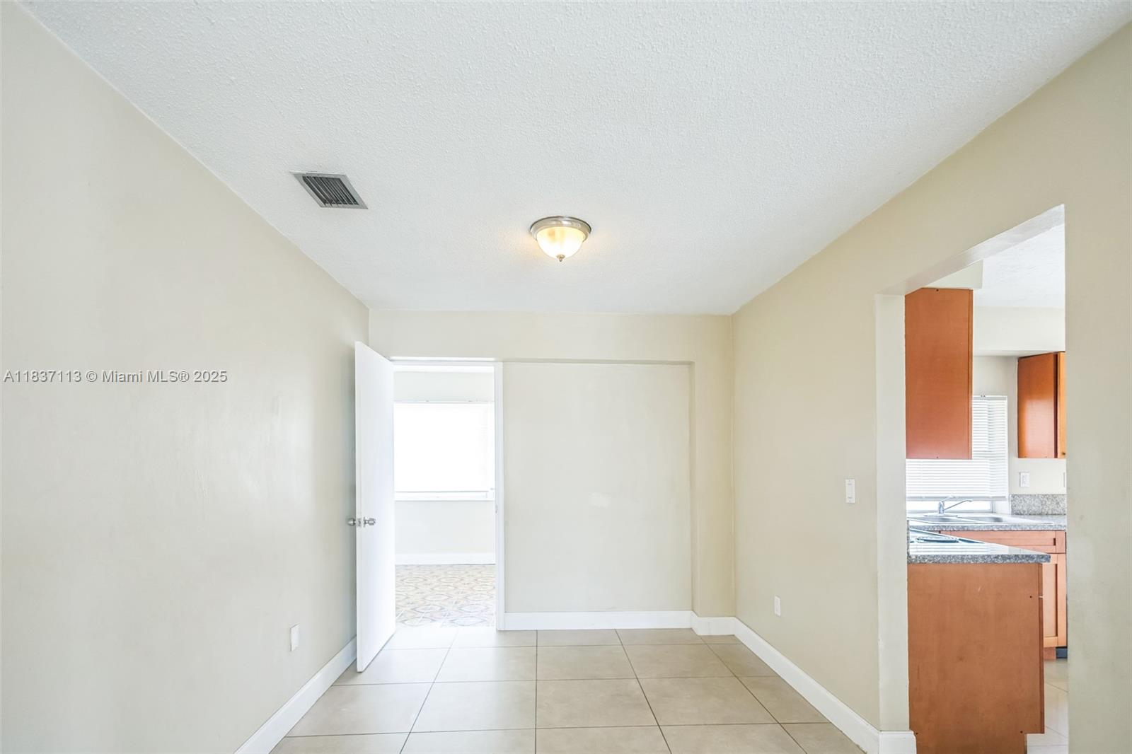 SUNRISE GOLF VILLAGE - Residential