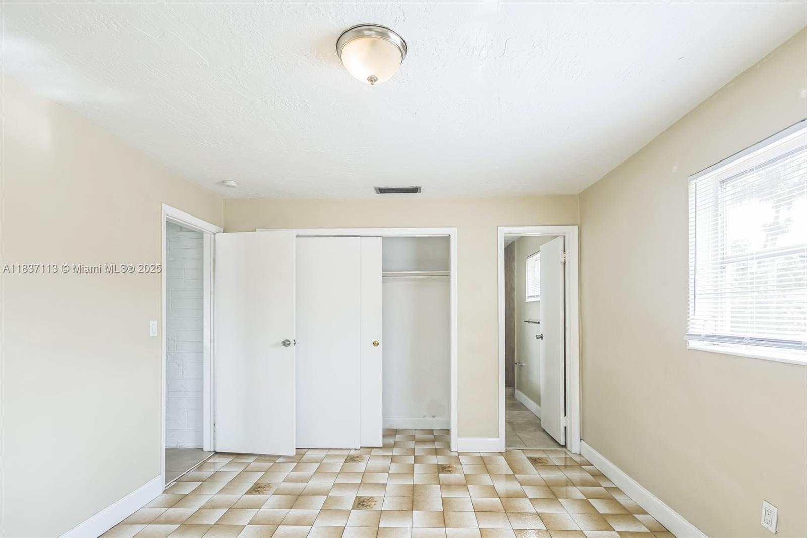 SUNRISE GOLF VILLAGE - Residential