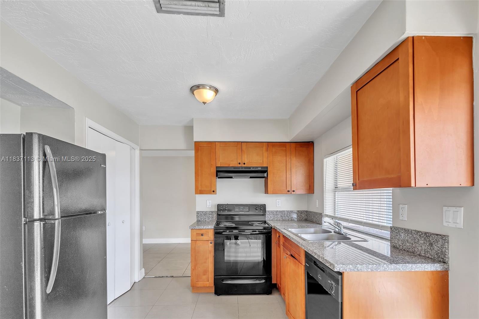 SUNRISE GOLF VILLAGE - Residential