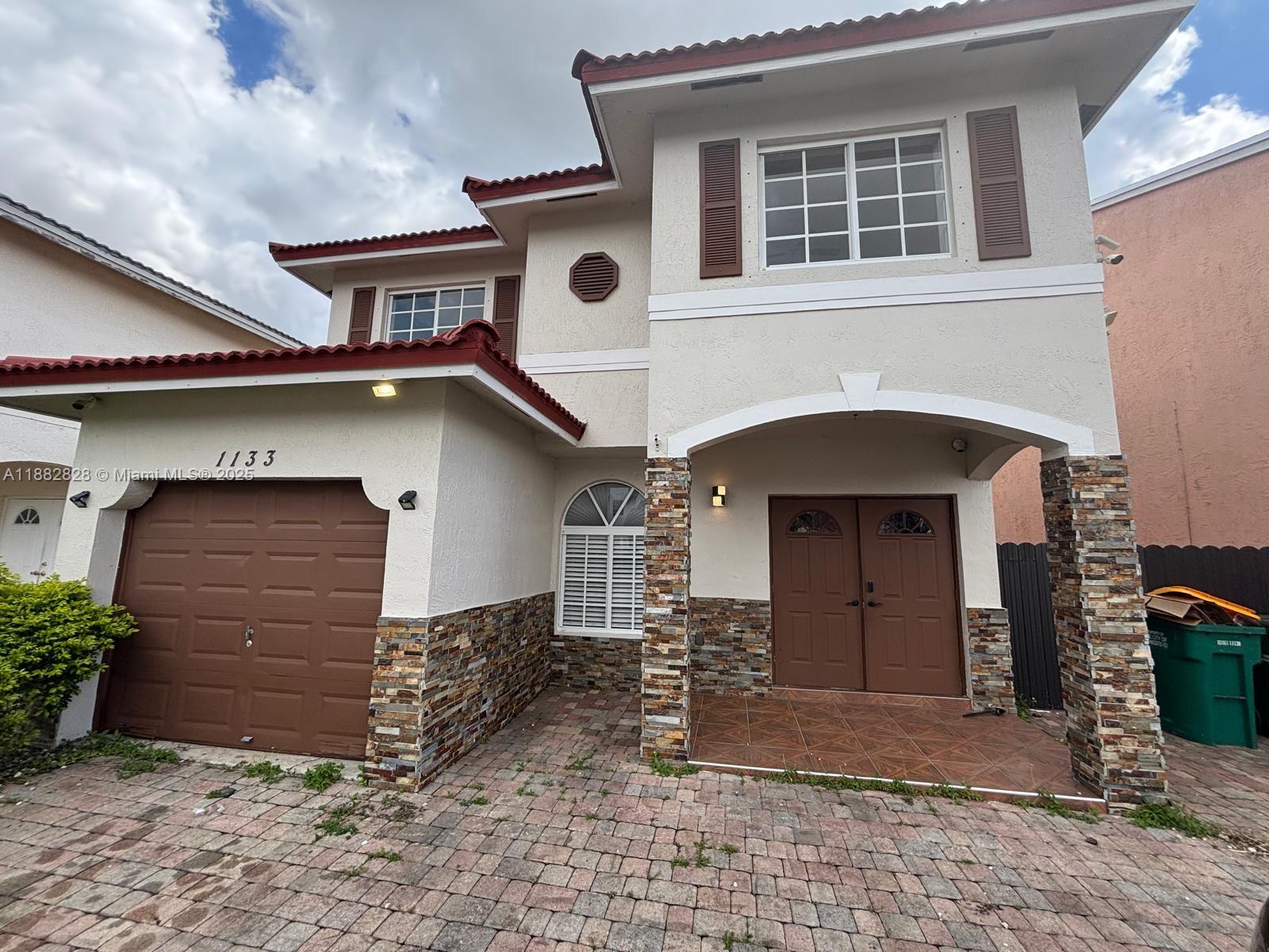 GARDENS OF HOMESTEAD - Residential Lease