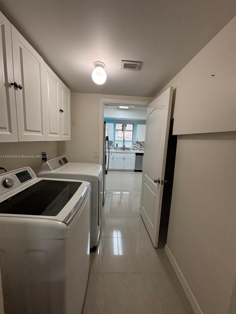 GARDENS OF HOMESTEAD - Residential Lease