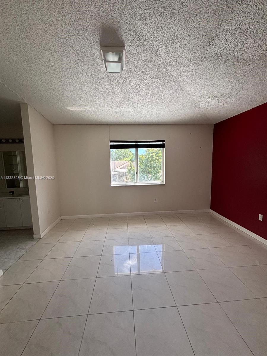 GARDENS OF HOMESTEAD - Residential Lease