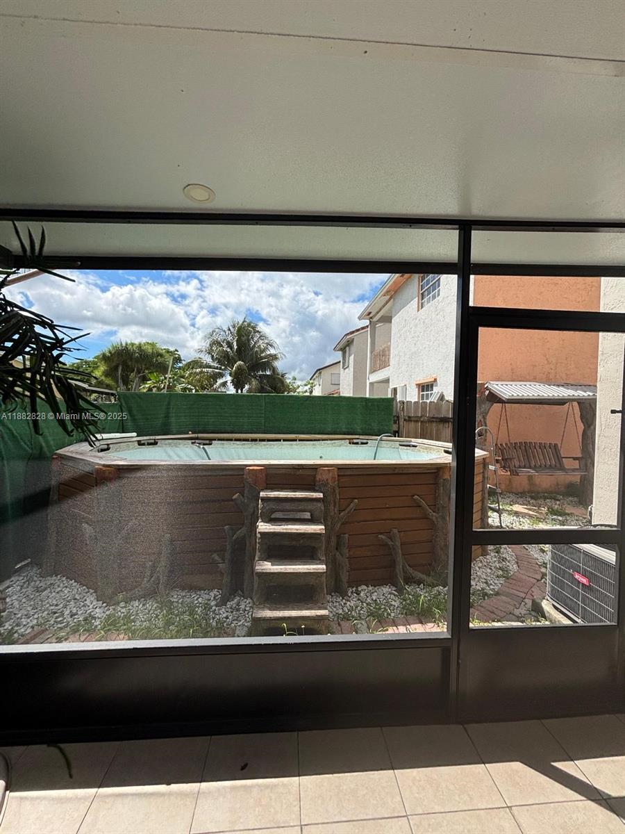 GARDENS OF HOMESTEAD - Residential Lease