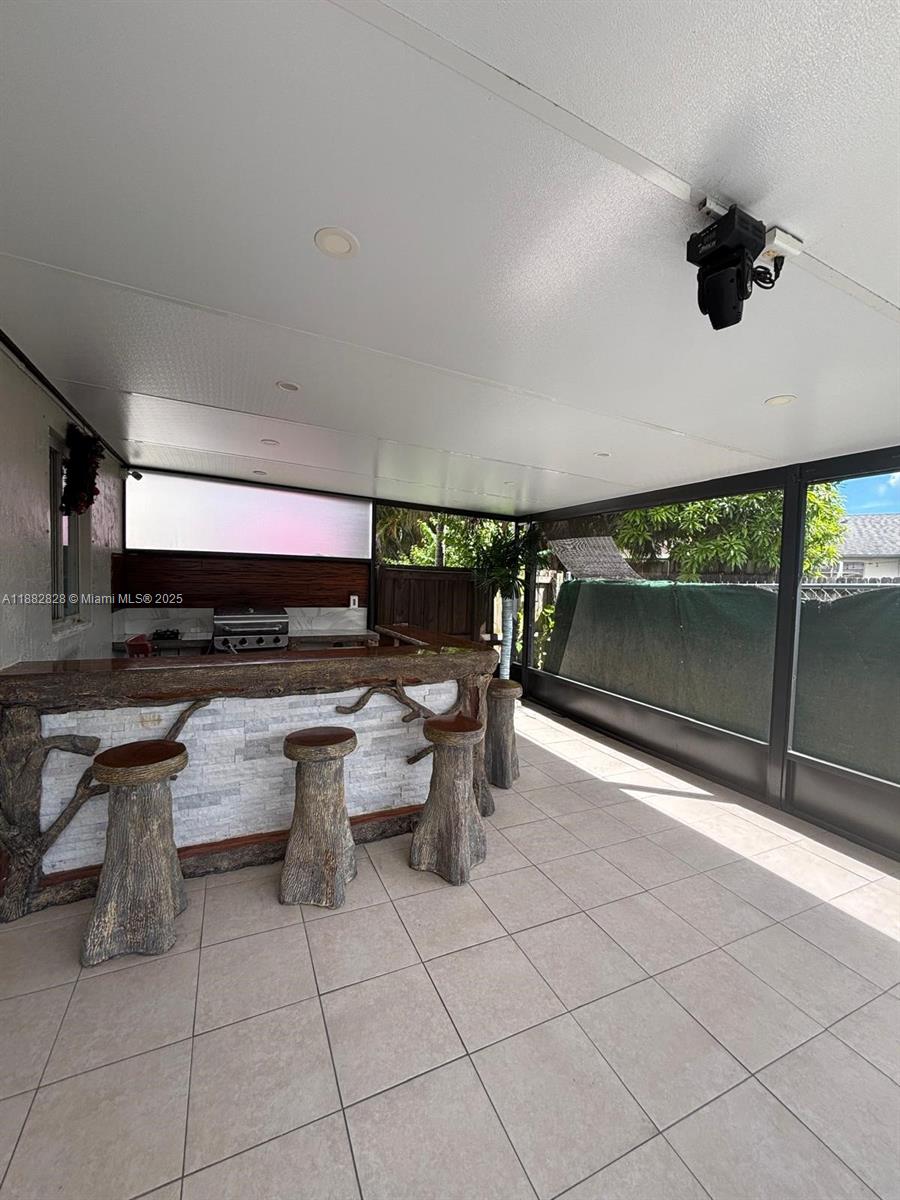 GARDENS OF HOMESTEAD - Residential Lease