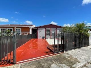 VISTA VERDE TOWNHOUSE - Residential