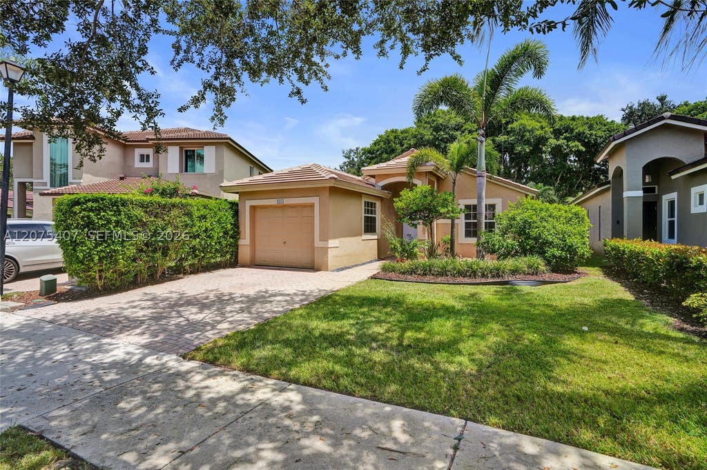 Photo of 4114 Sapphire St, Weston, FL 33331 (MLS # A12075407)