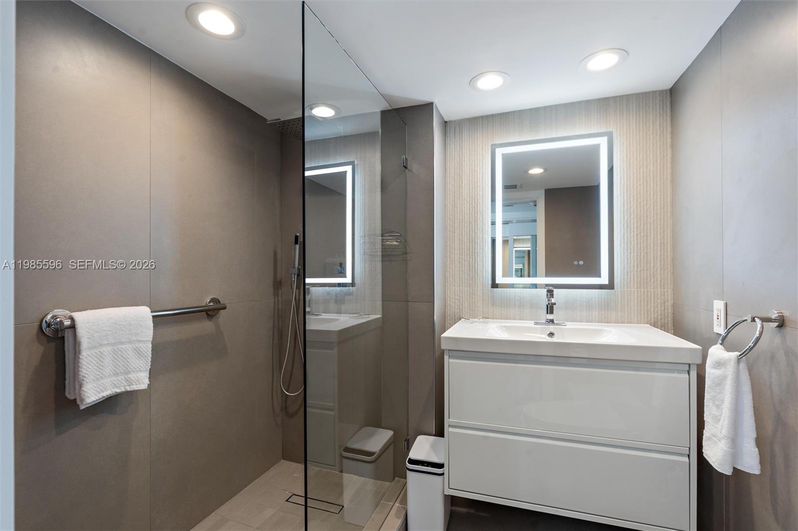 POINT OF AMERICAS PHASE I - Residential