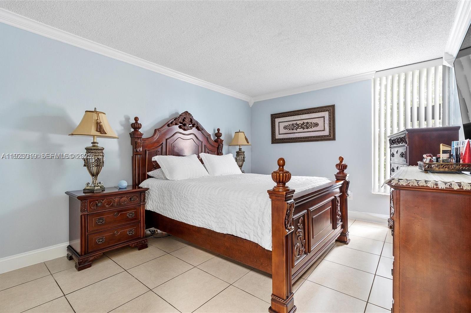 THE GREENS CONDO - Residential Lease