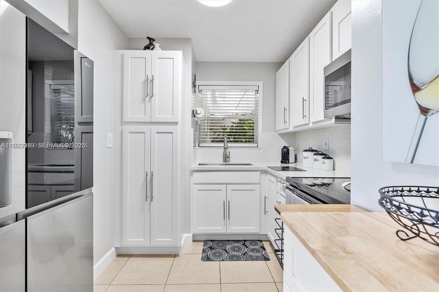 Don’t miss this beautifully updated and perfectly maintained 2-bedroom condo located at The Greens. The unit features an upgraded kitchen with white quartz countertops, updated appliances, and custom cabinetry. Additional highlights include an in-unit washer and dryer, updated bathrooms, and fresh interior paint. The unit also comes with two assigned parking spaces.The community offers excellent amenities, including a pool, clubhouse, and security patrol. Centrally located just minutes from shopping centers, restaurants, schools, and major highways.

Move-in ready!