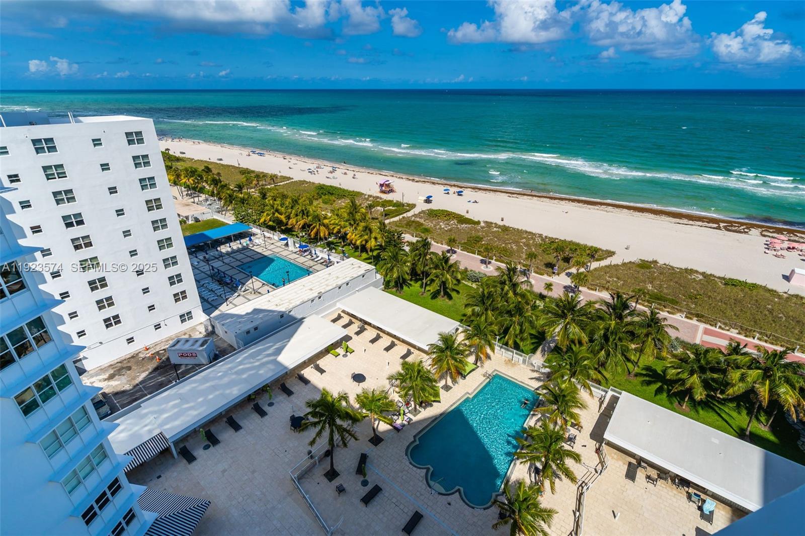 THE EXECUTIVE CONDO - Residential Lease