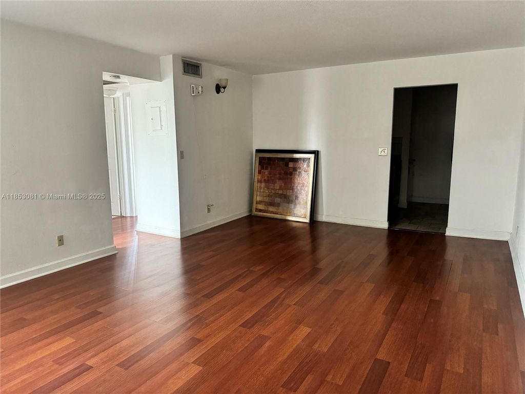Photo of 10028 Twin Lakes Dr #36-H, Coral Springs, FL 33071 (MLS # A11853081)