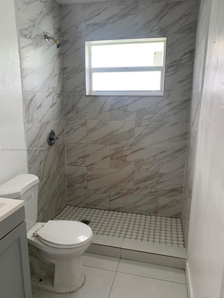 DUPONT SQUARE - Residential Income