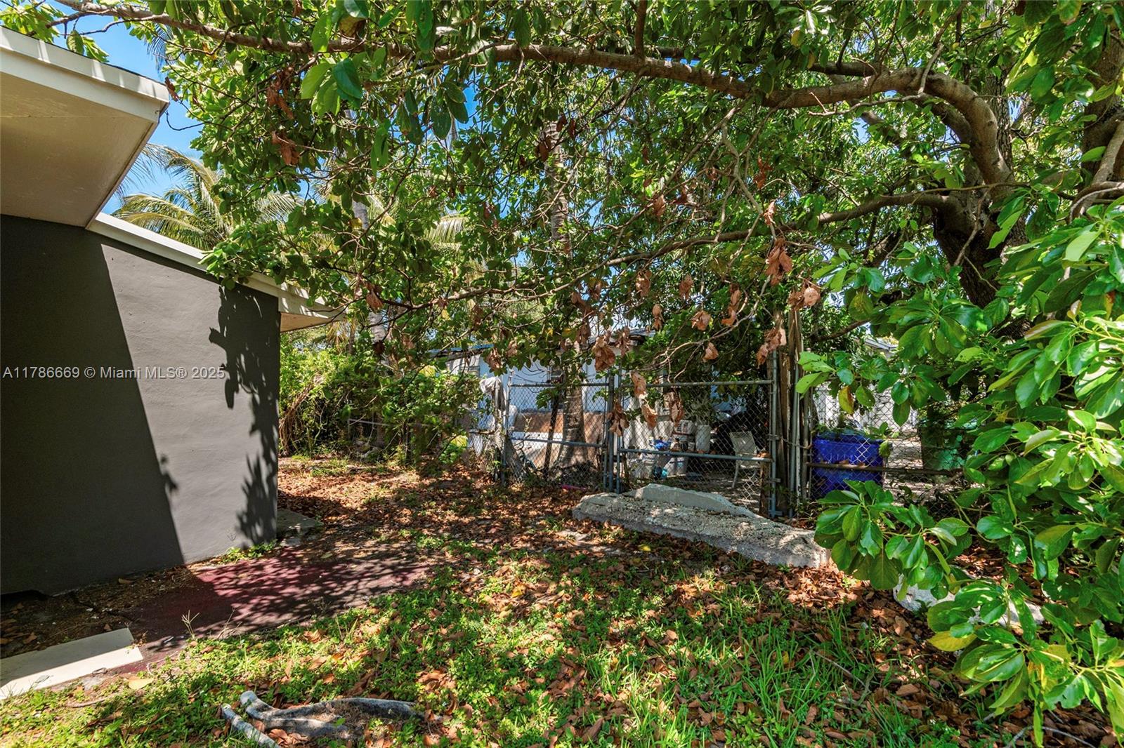 171 NW 70th St