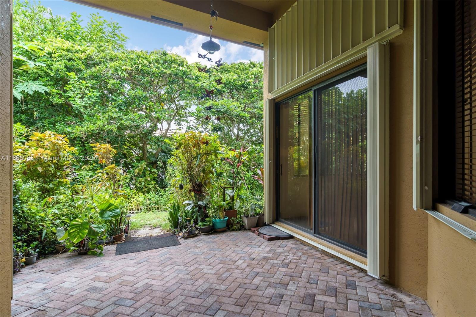 VERSAILLES - Residential