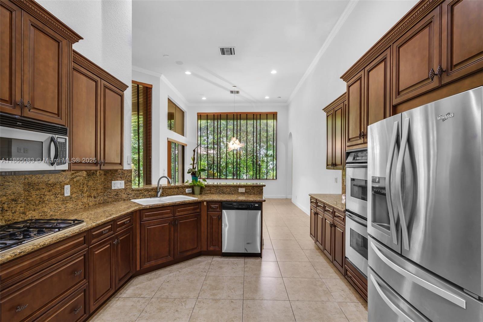 VERSAILLES - Residential