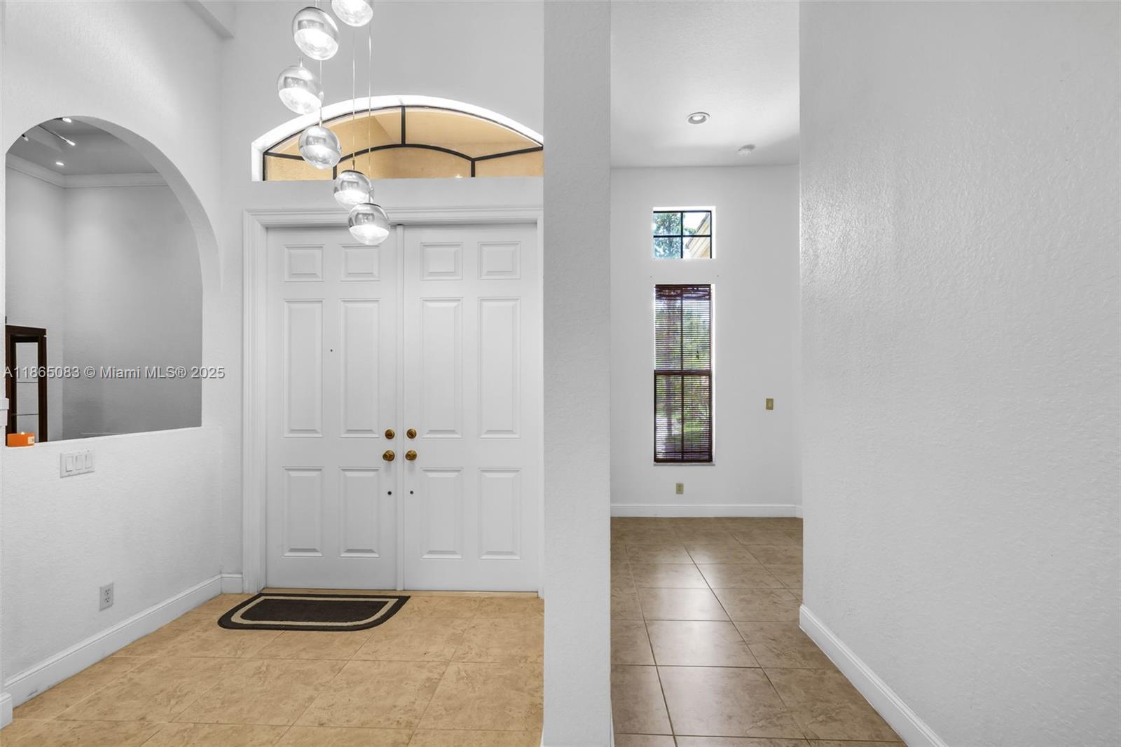 VERSAILLES - Residential