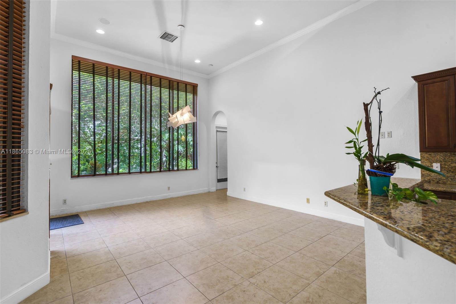 VERSAILLES - Residential