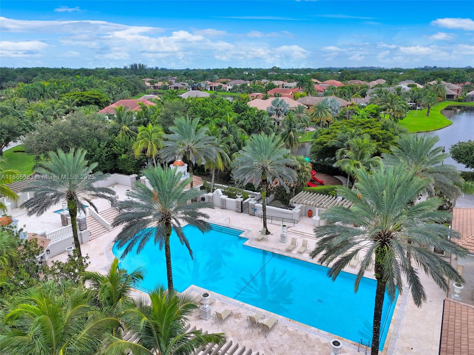 VERSAILLES - Residential