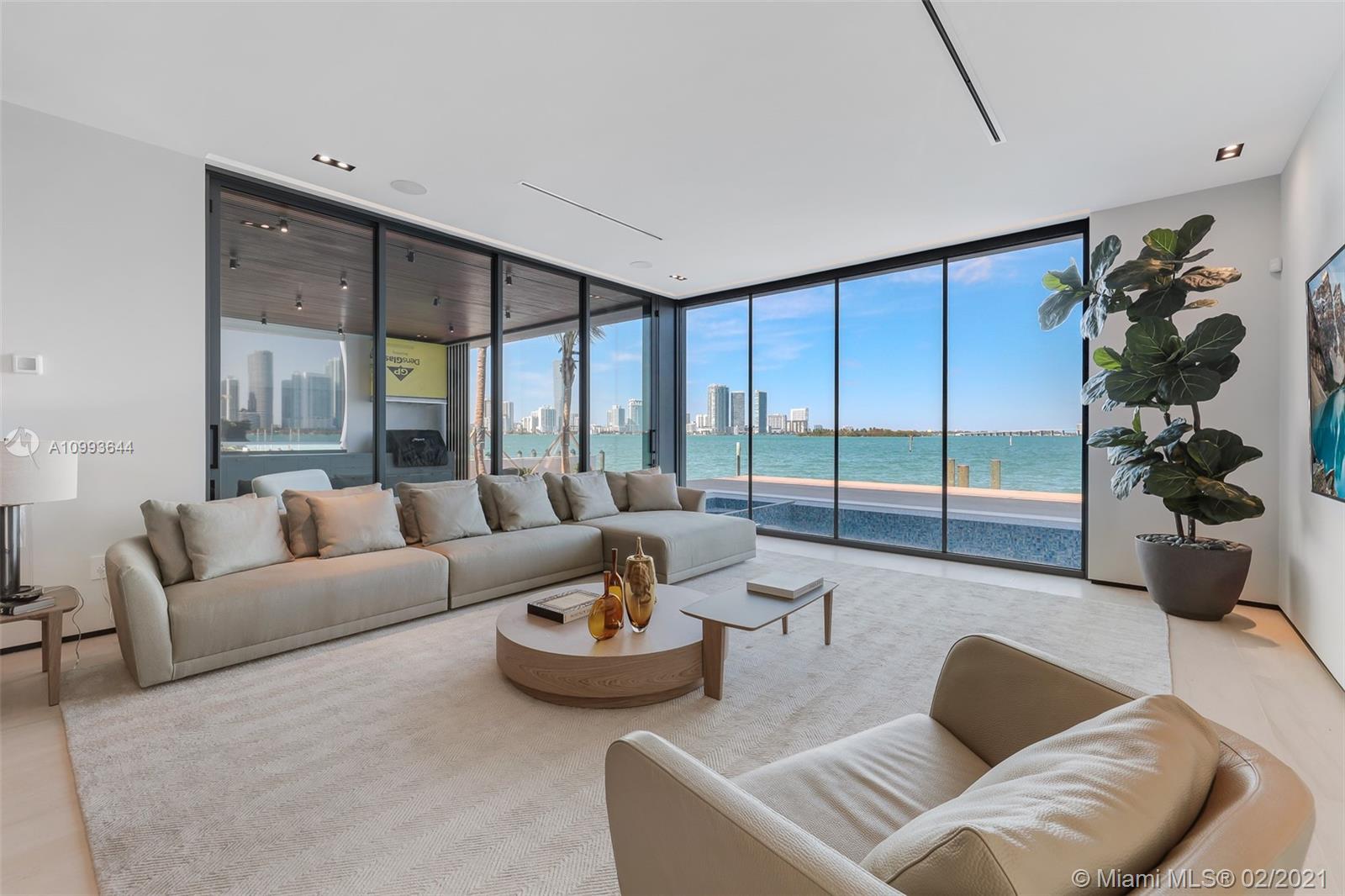 BISCAYNE ISLAND - Residential