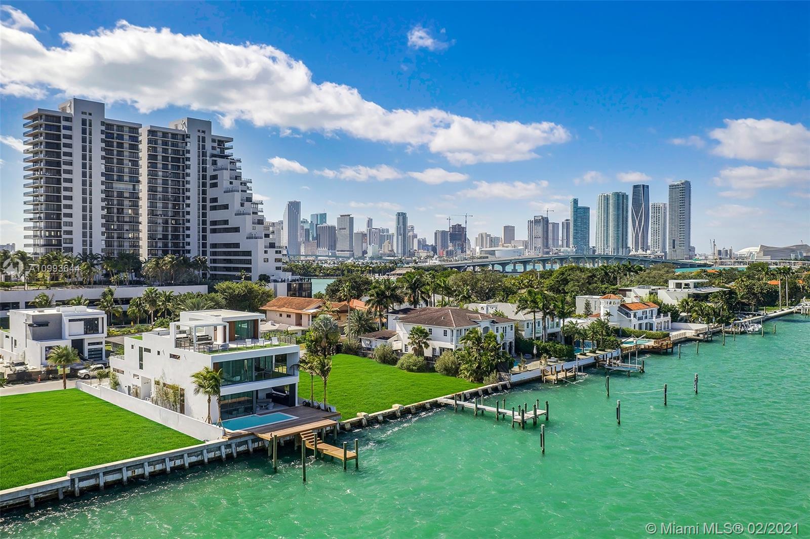 BISCAYNE ISLAND - Residential