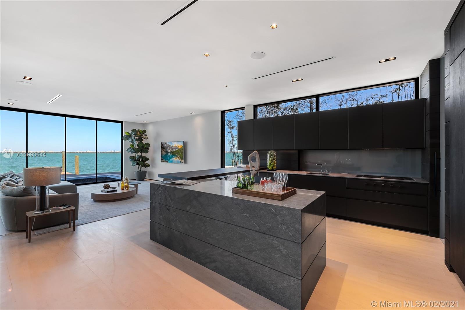 BISCAYNE ISLAND - Residential