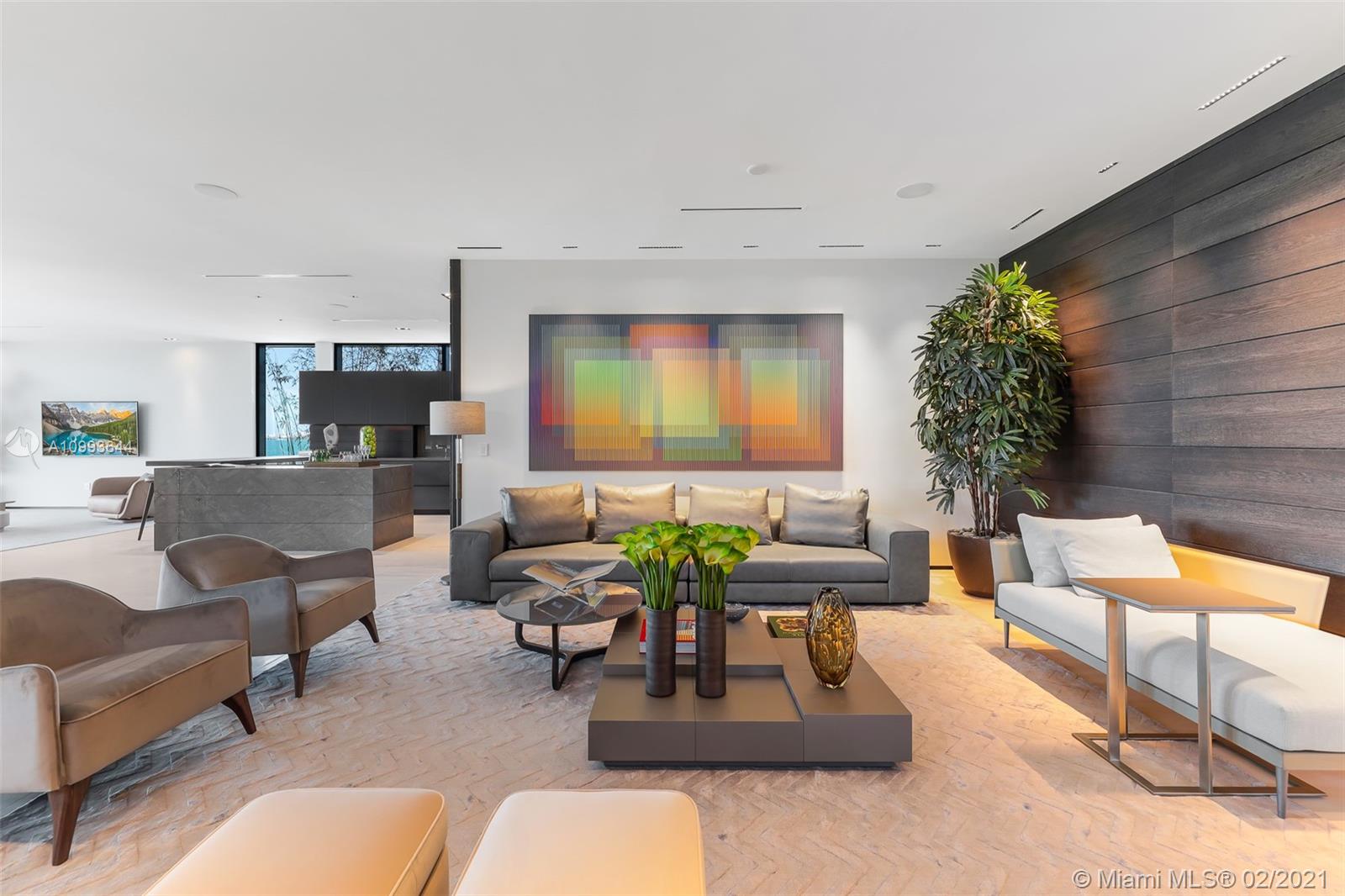 BISCAYNE ISLAND - Residential