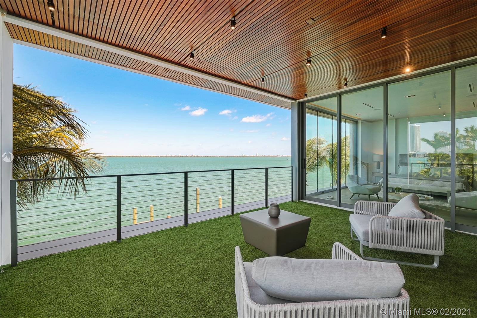 BISCAYNE ISLAND - Residential