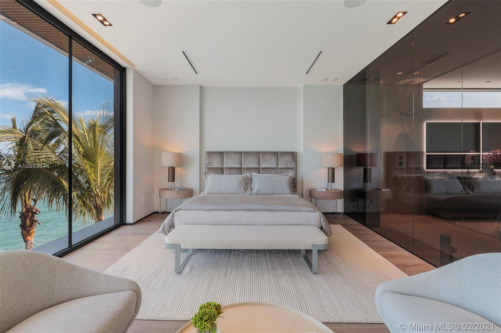 BISCAYNE ISLAND - Residential