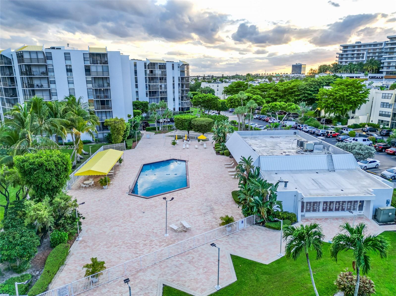 Aventura, Florida 33180, United States, 2 Bedrooms Bedrooms, ,2 BathroomsBathrooms,Residential,Active,69845